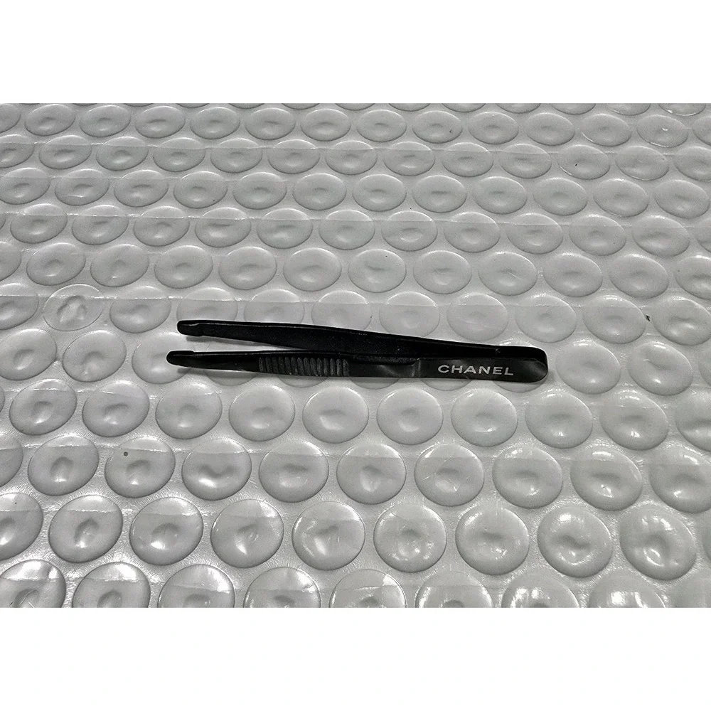 CHANEL Black Slanted Tip Tweezers, Textured Grip, 2 in Metal